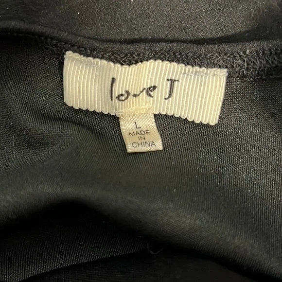 strapless dress. L - Picture 3 of 4